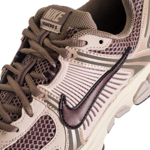 NIKE VOMERO 5 BG HF6998.200