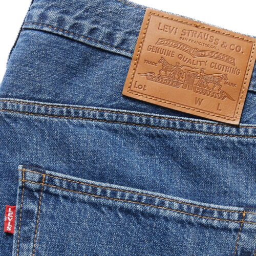 LEVI S RED REGULAR MED SW 00505-4891